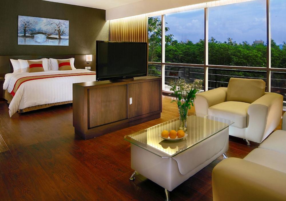 Aston Jember Hotel & Conference Center Luaran gambar